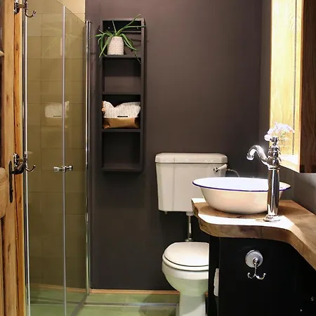 Wohlfuehl -direkt--- Kaisereins Punkt De --- Traditionelles Lehmhaus Parken Gratis Appartement